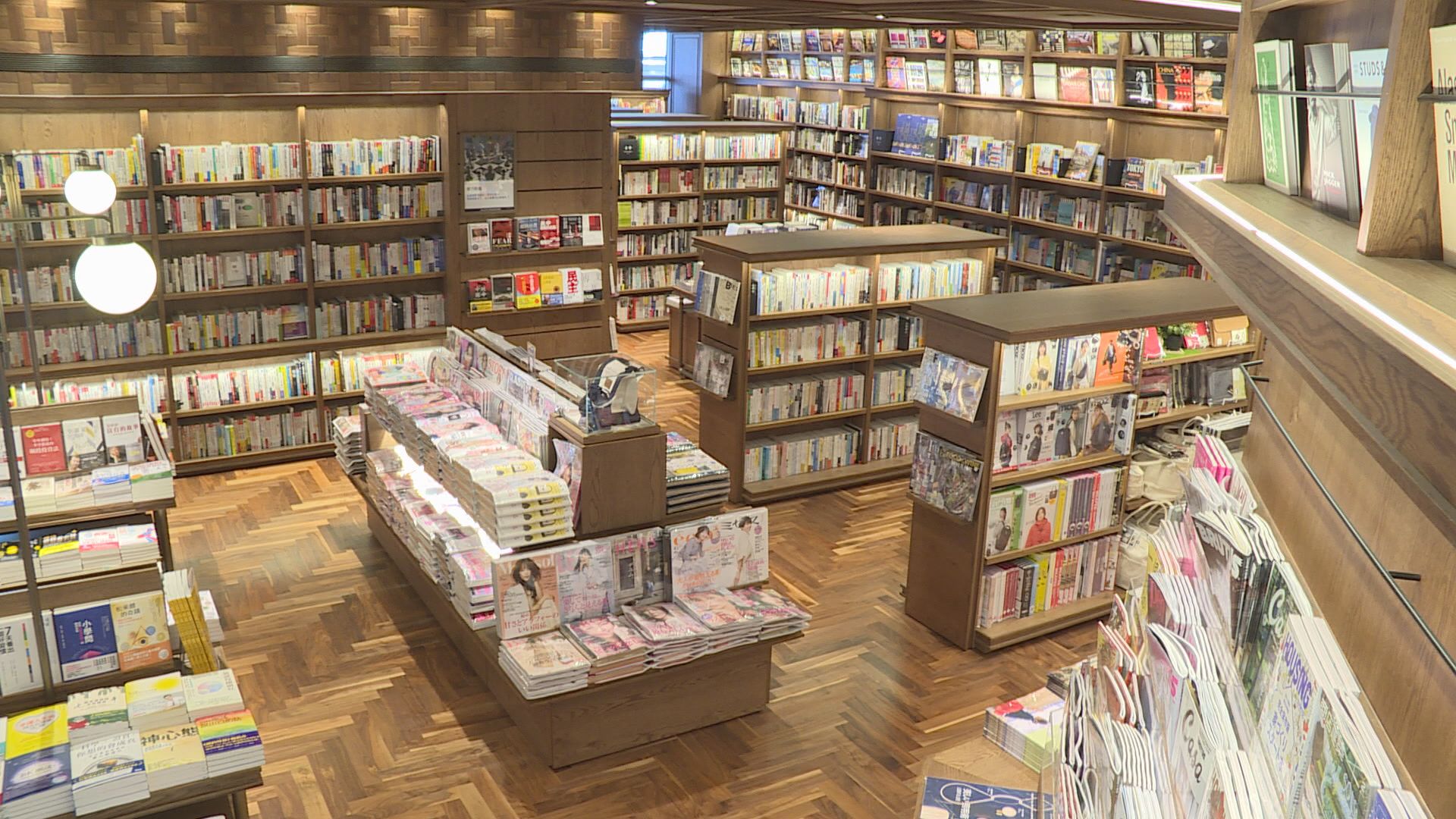資誠報告顯示，台灣消費性圖書市場銷售額到2024年仍維持下滑的趨勢。(非凡新聞網資料圖)