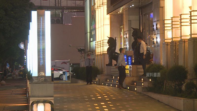 疫情緩和，八大行業能否放寬？陳時中指出，當疫情可以更穩定，相關調查可以更清楚，才會開始考慮這塊。（圖源：非凡新聞網資料庫）