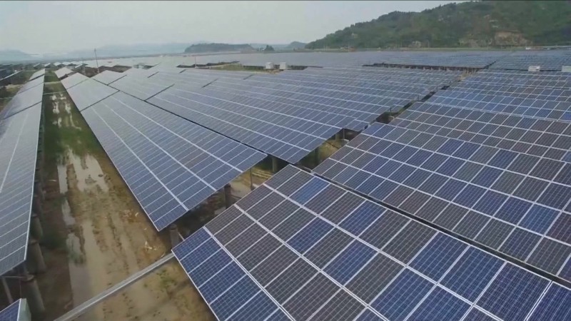 雲南省響應中國能耗雙控政策，要求當地工業矽業者減產90%，造成工業矽報價狂飆，太陽能產業有望再掀一波新漲勢。