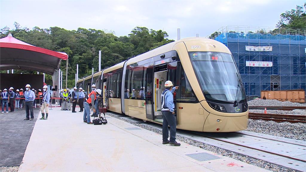 安坑輕軌列車拚明年底完成通車。(圖／台視新聞)