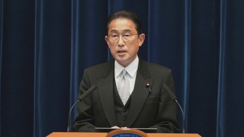 日本首相岸田文雄，今天(19日)宣布通過新一輪經濟刺激方案，預計將投入56兆日圓，約合台幣13.5兆元提振經濟，規模創下日本歷史紀錄。