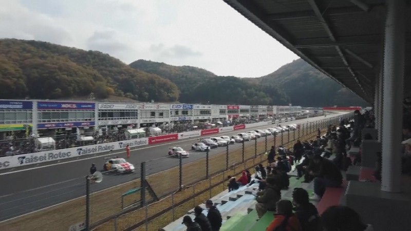日本5大車廠，日前特地舉辦氫能源車競速比賽，對外宣示不會輕易放棄內燃引擎。