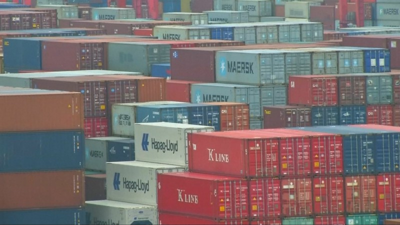 美國塞港情況惡化波及亞洲港口，萬海已正式發出通知，12月1日起將陸續調漲近洋線運價，並調整船舶布局。（圖／路透社）