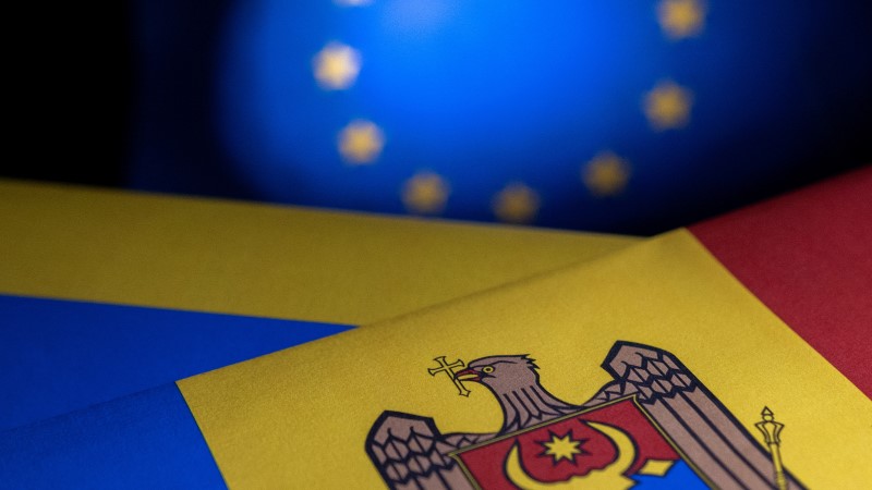 歐盟領袖今日正式接受烏克蘭和摩爾多瓦成為歐盟候選國，澤倫斯基讚「與歐盟關係歷史性的一刻」。（圖／路透社）