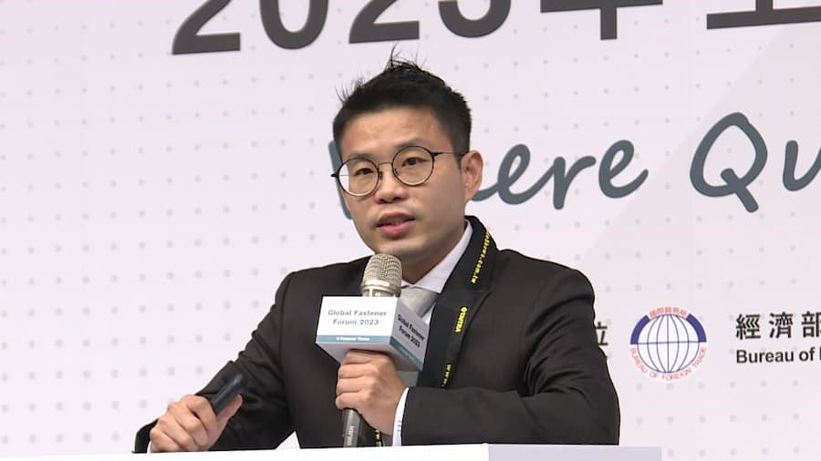 阿托科技大中華區產品行銷主任吳浚瑋指出，運用創新科技產品不僅可降低能源消耗，還可大幅減少製作工序、提升生產效率。（非凡新聞網攝影）