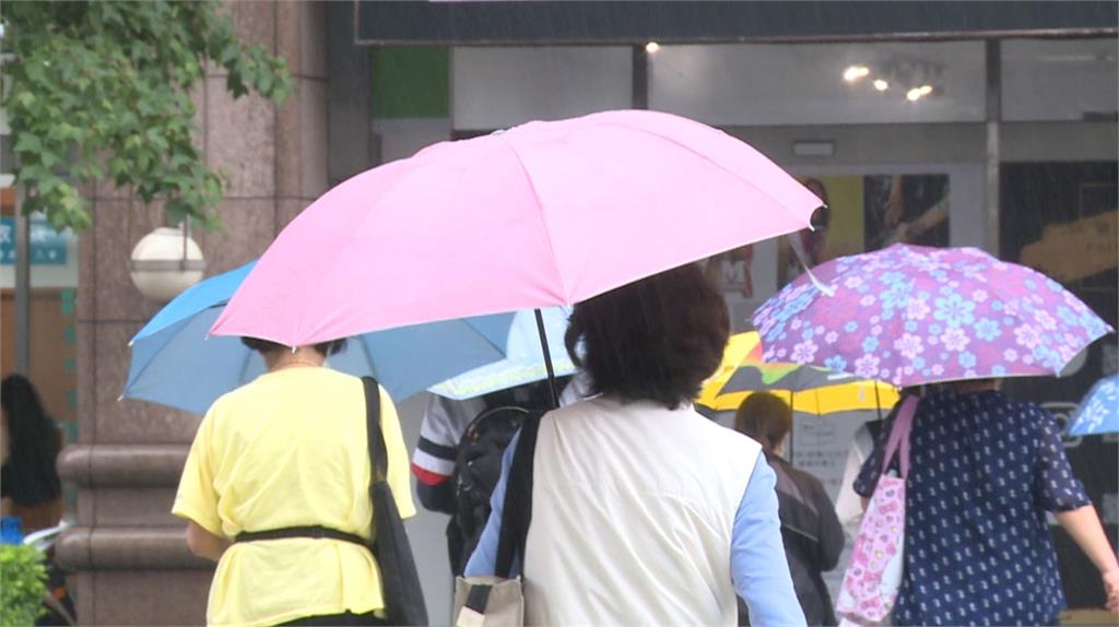 今鋒面接近，晚上開始降雨變明顯。圖／台視新聞（資料畫面）