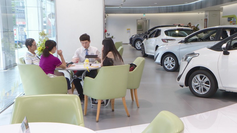 觀察10月新車市場概況，由於國產品牌多輛重量級新車齊發，10月各品牌展間賞車民眾皆較9月明顯增加。圖／非凡新聞網資料照