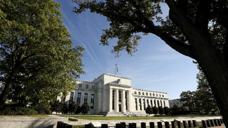避險基金大亨艾克曼認為Fed將比市場預期更快降息。圖／路透社