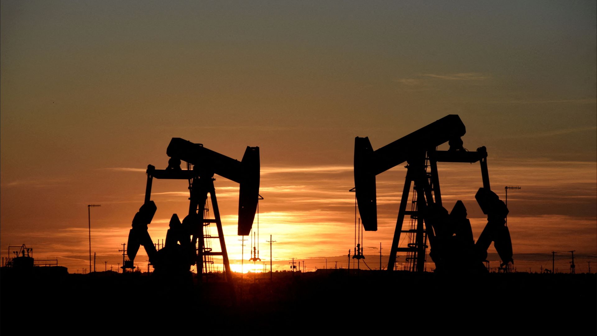 油金／美原油庫存意外增730萬桶 紐油下挫3.58%（圖／路透社）
