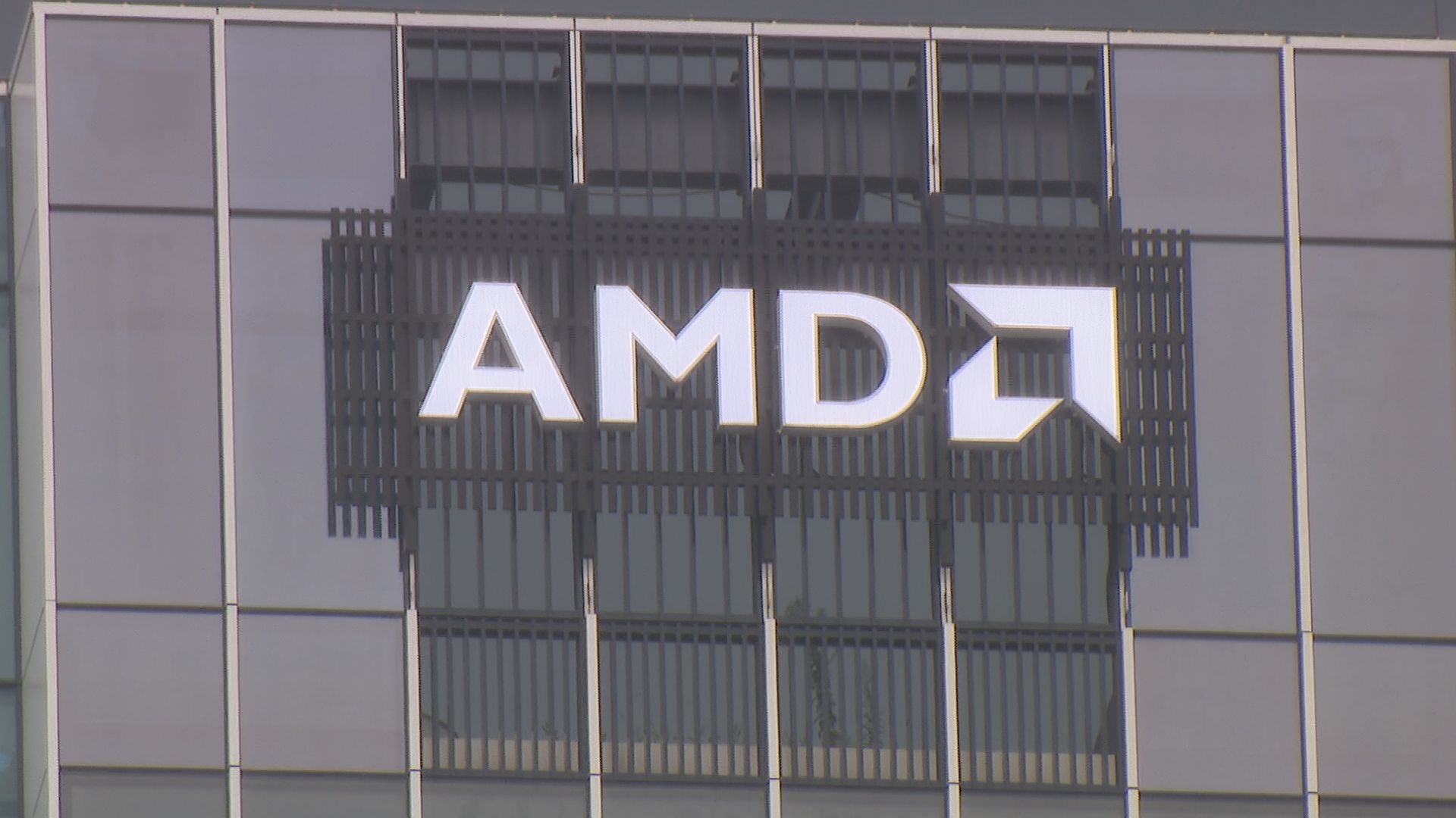 超微逆勢上漲4%，投資機構列首選晶片商。（圖／路透社）