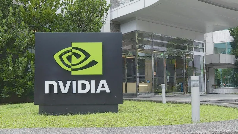 輝達（NVIDIA）預計明年3月GTC（頂尖人工智慧）大會揭露下世代GB300將迎來開放式架構變革，台廠供應鏈磨刀霍霍，