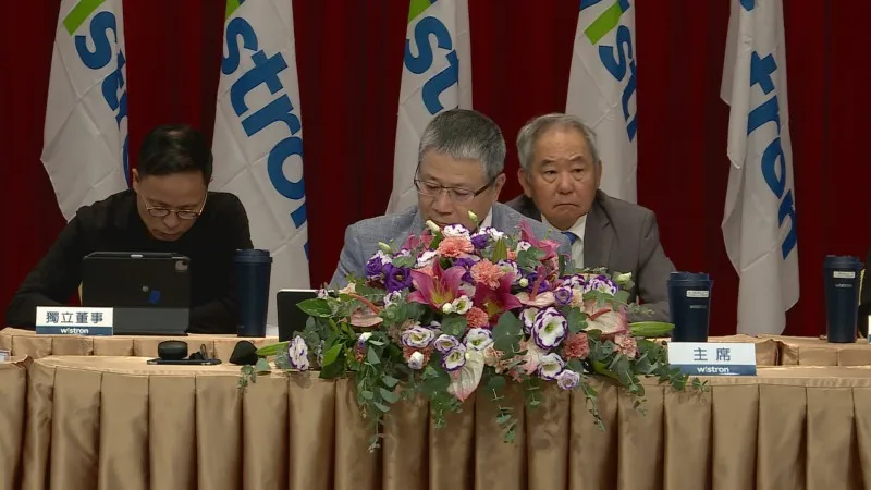 受惠AI業務助攻，緯創2024年交出年營收、獲利同創新高佳績，董事長林憲銘24日強調，AI仍是驅動緯創今、明年成長的主要動力，今年資本支出將擴大至355億元、用於海內外投資擴展。圖／非凡新聞網資料照