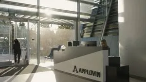 連遭做空機構狙擊！昔日妖股Applovin一度狂崩23%、觸發熔斷 創單日最大跌幅