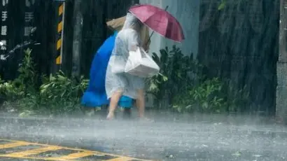 今天下午鋒面接近，各地降雨機率明顯提升，尤其西半部及宜花地區須特別留意局部大雨。圖／台視新聞（資料畫面）