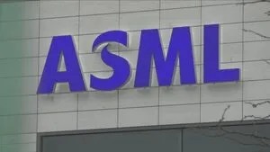ASML Q1訂單近砍半、示警Q2恐衰退 股價暴跌逾7%