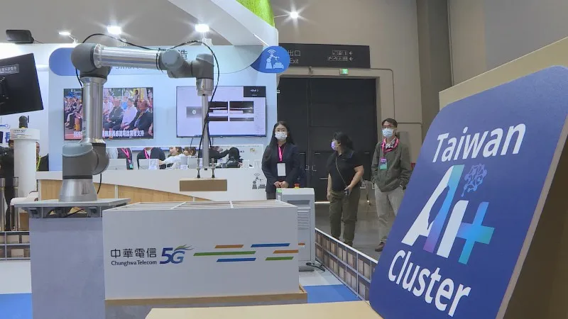 中華電股價連日創高，17日再以136.5元刷新歷史新高紀錄，市值達1.06兆元，上市公司市值排行第六。圖／非凡新聞網資料照
