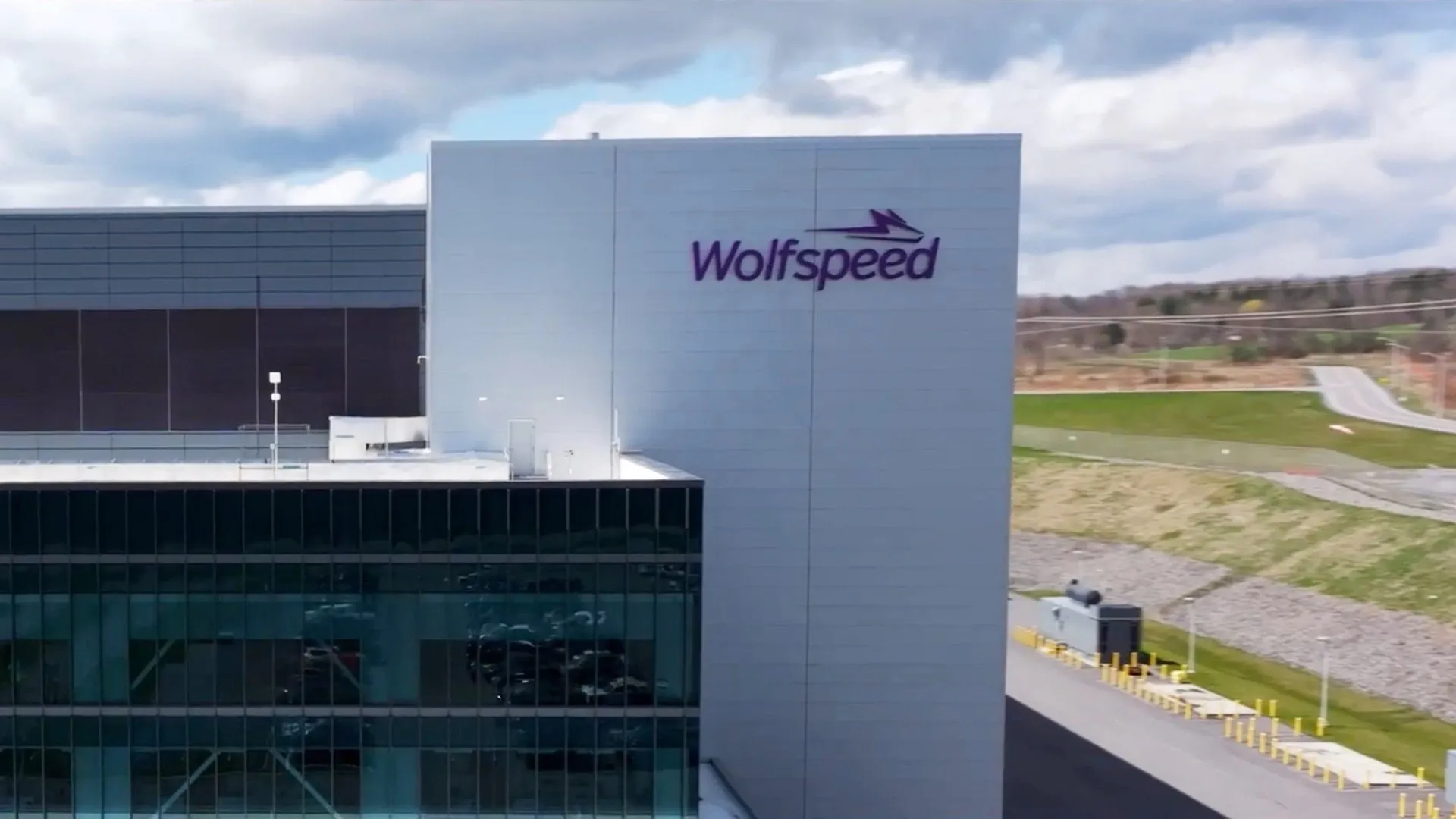 Wolfspeed宣布已和債權人達成減債協議，並且將在美國申請破產保護。（圖／翻攝自Wolfspeed官網）
