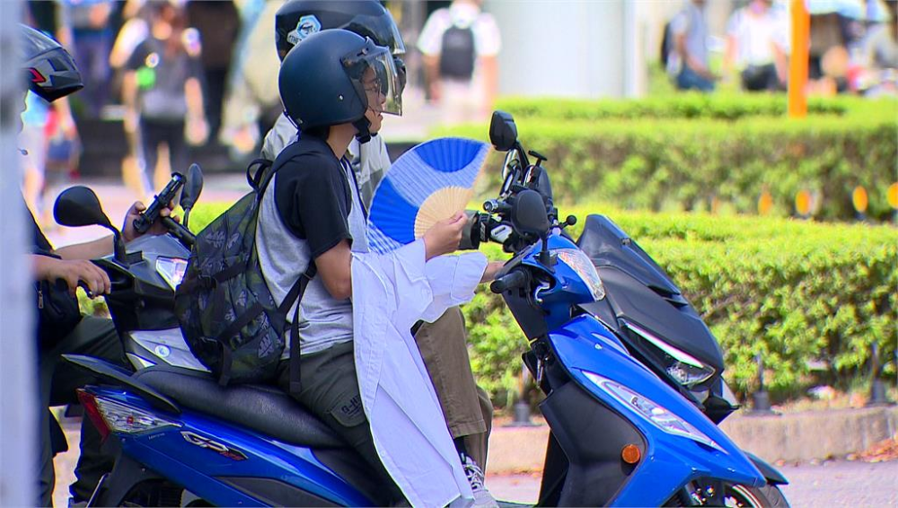 全台繼續烤番薯！北部熱飆37度、13縣市高溫警示　雙颱醞釀中。圖／台視新聞