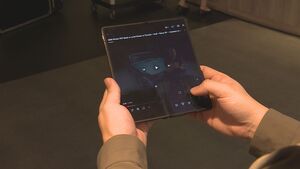 iPhone明年摺起來? 非蘋輕薄應戰AI全面標配