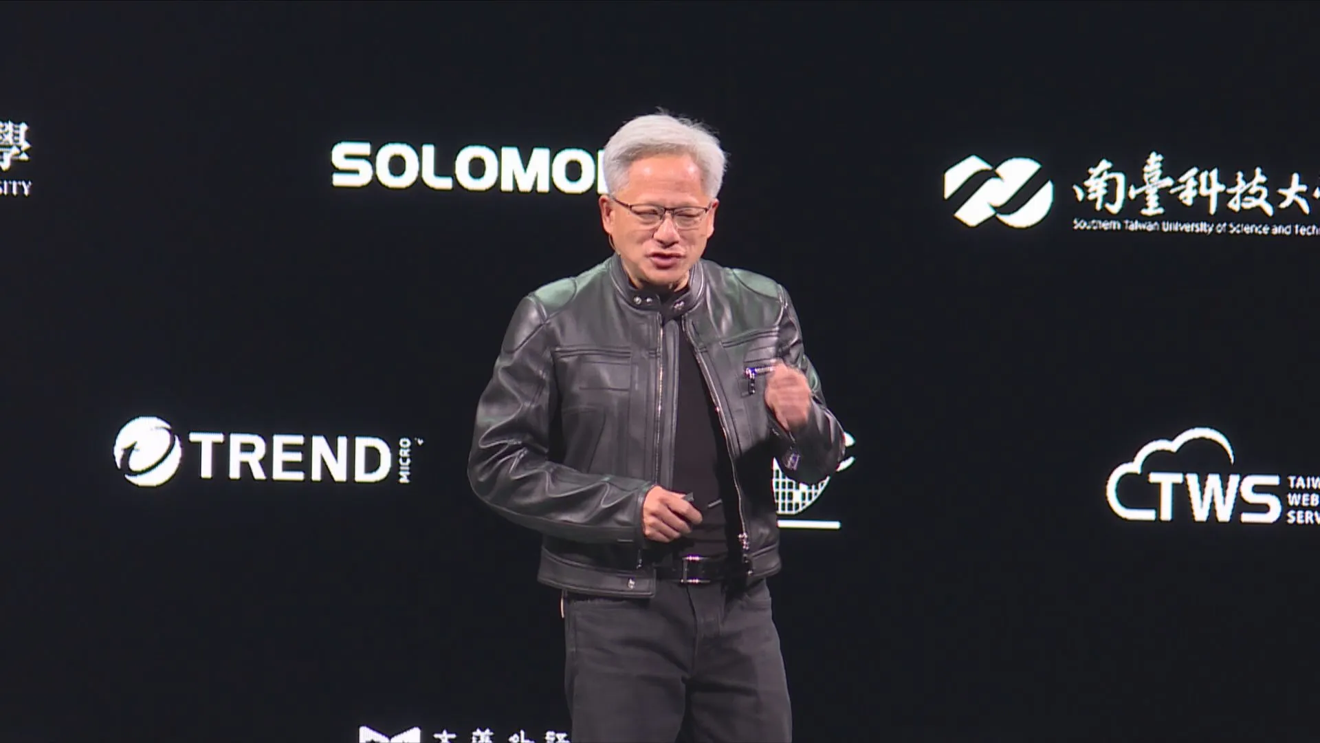 輝達執行長黃仁勳近日接受大陸央視專訪表示，全球供應鏈不可能徹底脫鉤。圖／非凡新聞網資料照