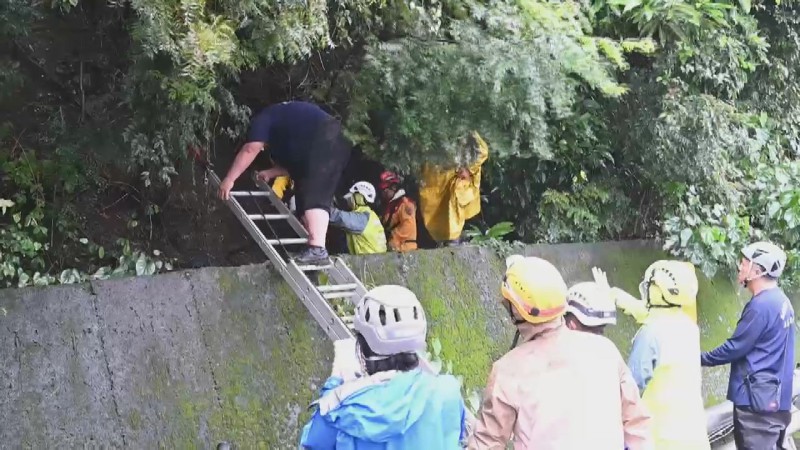 豪雨狂炸南部道路坍方 交長陳世凱南下勘災
