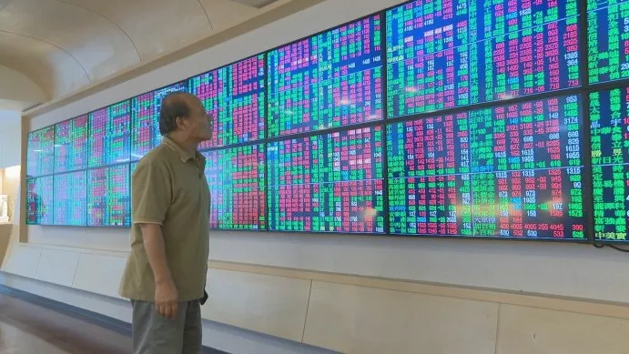 台積電挫2%，台股下跌213點，收23447點，跌破5日線/非凡新聞資料照