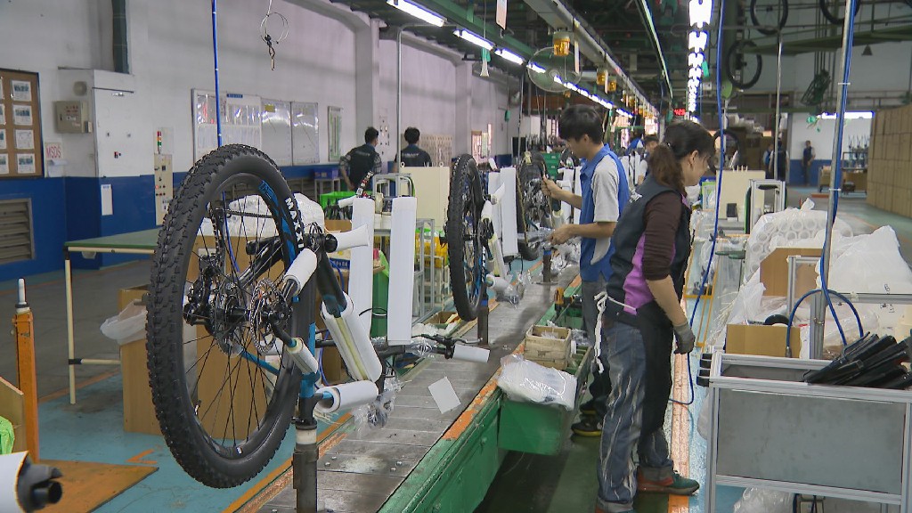 美國對台對等關稅落在20%，不過「行政院經貿辦」最新點出，20%還得加上原有的「最惠國待遇」關稅。記者蘇韋銘／攝影。