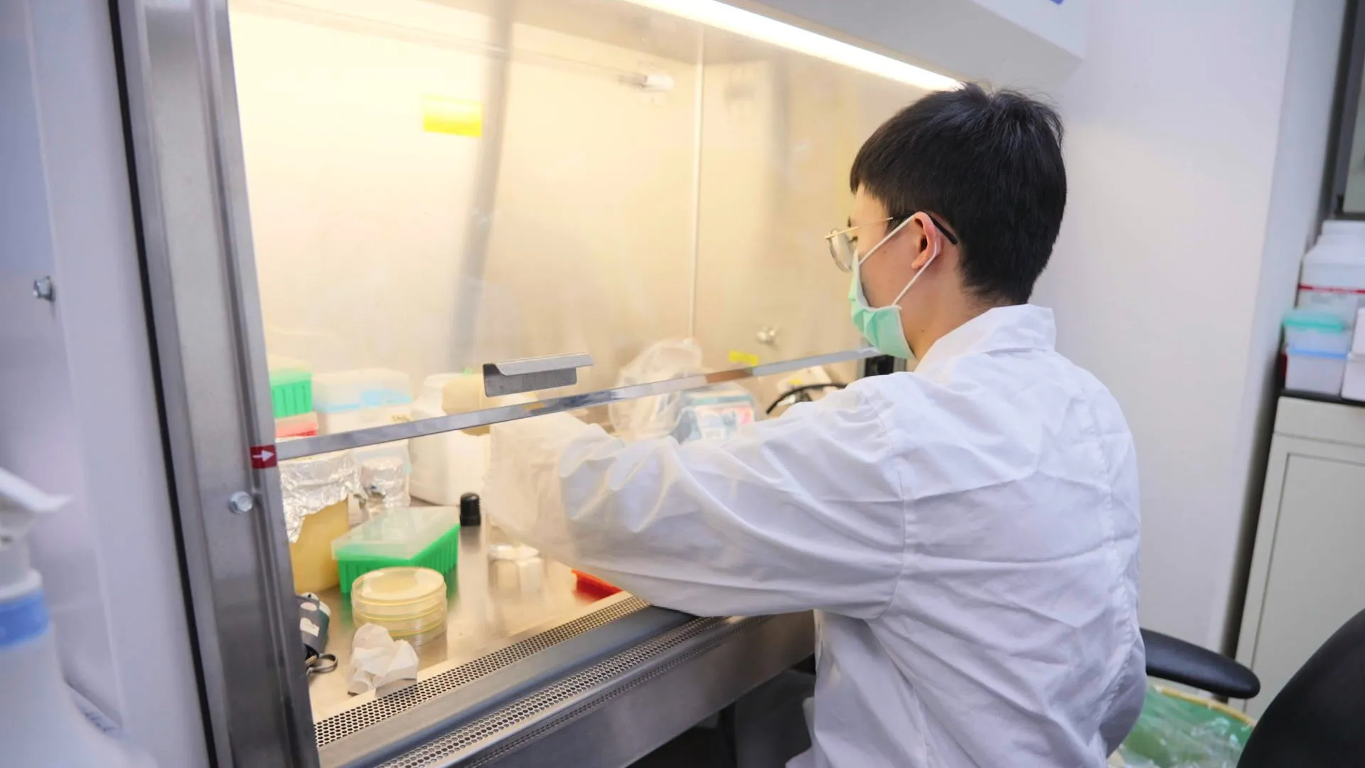 匯損惹的禍 生技業H1獲利倒退嚕。圖／非凡新聞網資料照