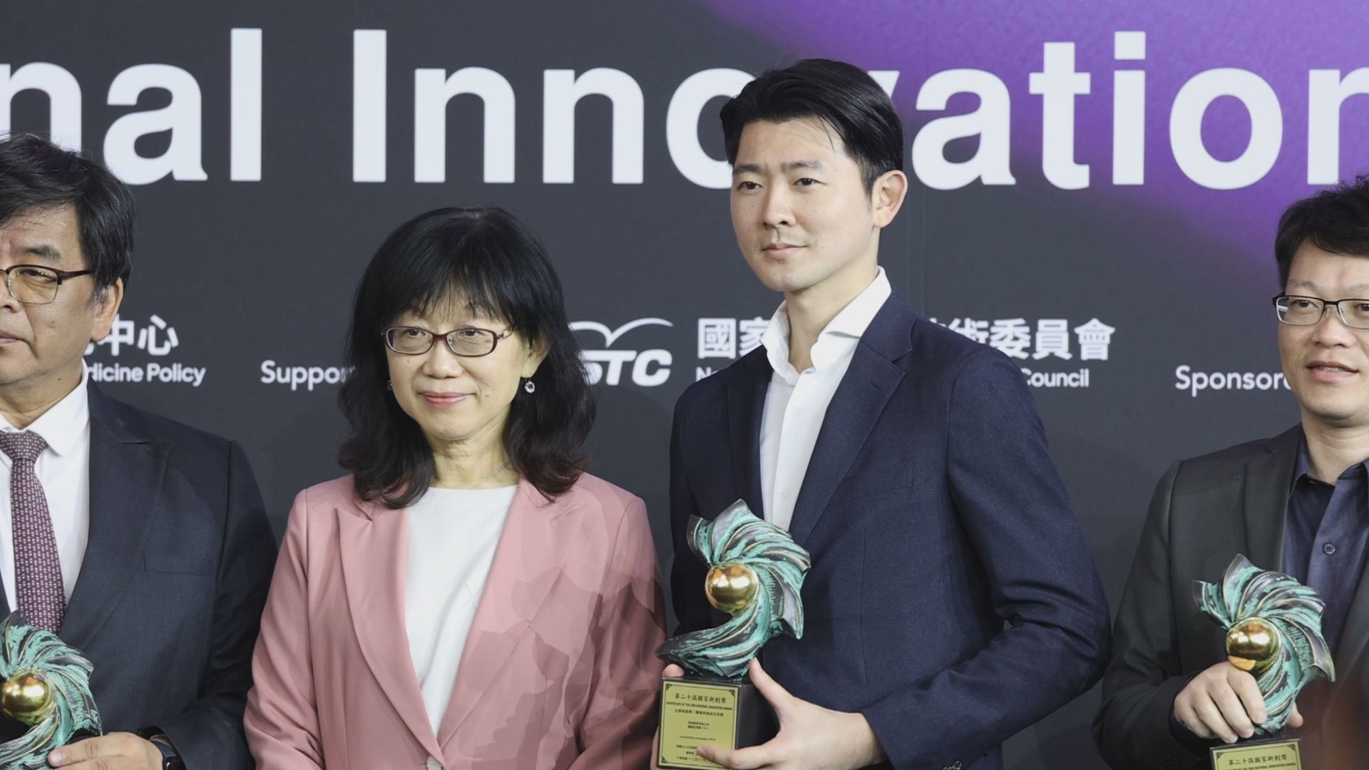 TW01益生菌抗PM2.5獲國家精進獎最高榮耀
