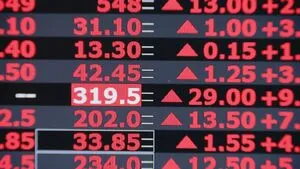 【台股盤中】權值股領航 台股連4天創高 再寫新紀錄32373