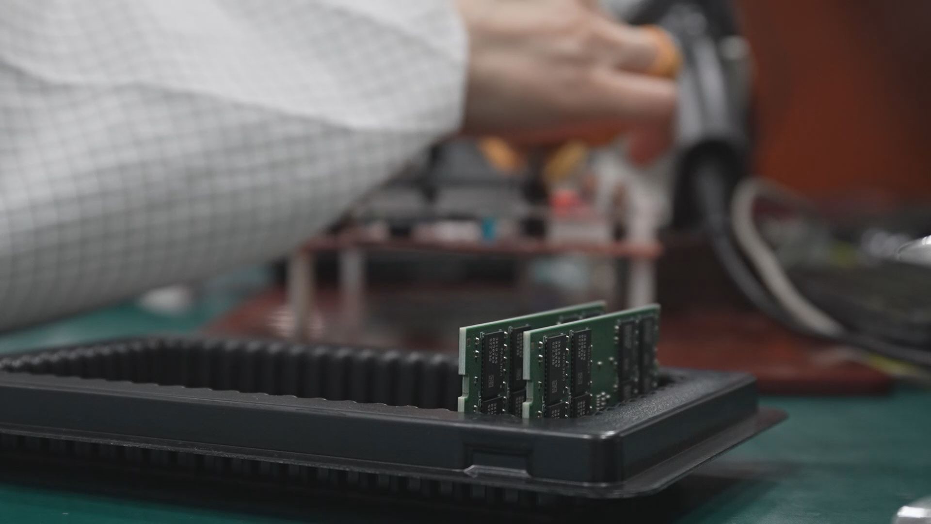 靠HBM逆轉勝! SK海力士去年獲利首贏三星