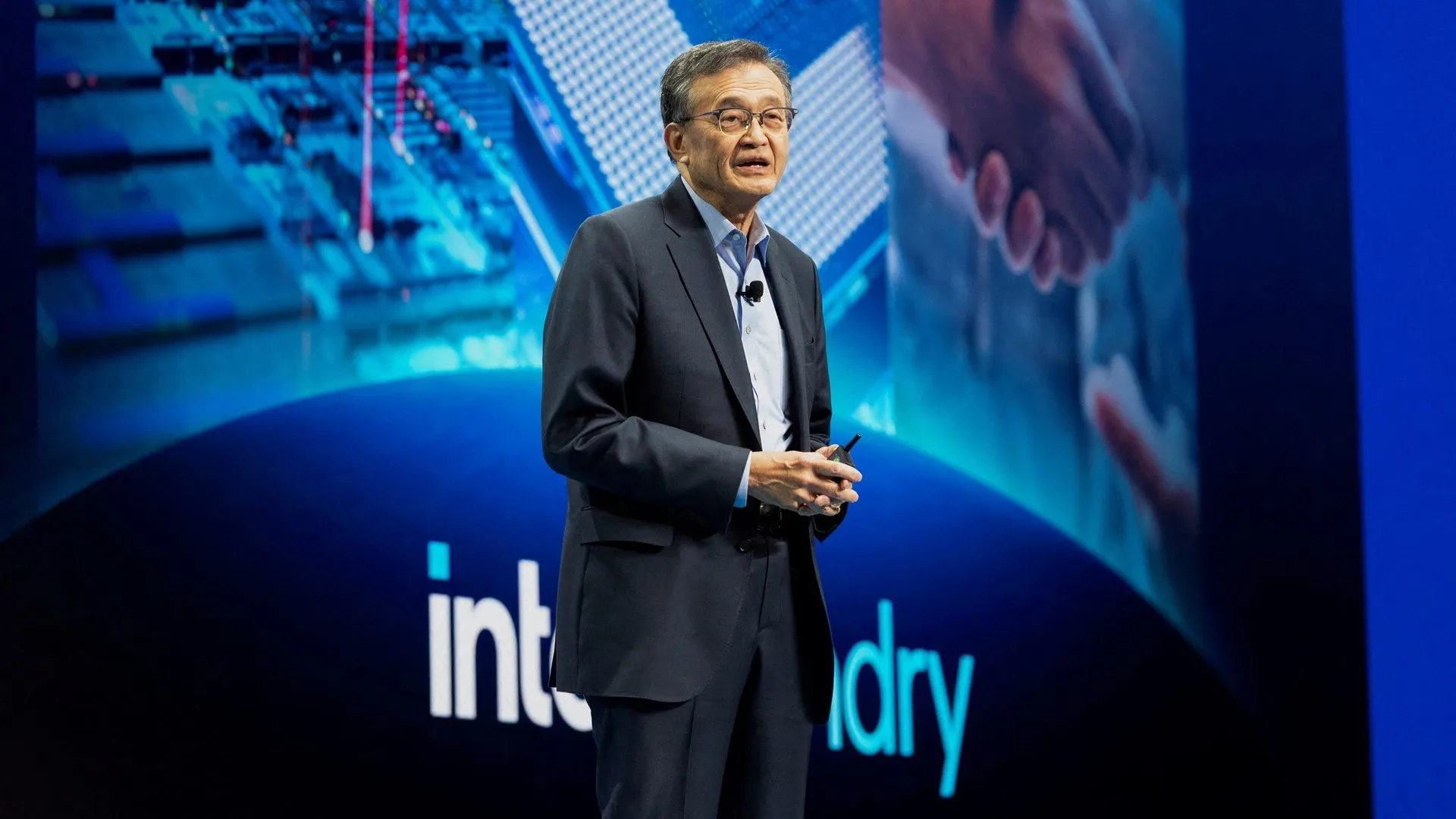 英特爾執行長陳立武直言，全球記憶體晶片供應吃緊的情況短期內難以紓解，甚至可能延續到2028年。（圖／路透社）